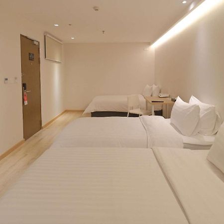 Simplestay Chatuchak, Surestay Collection By Best Western Bangkok Dış mekan fotoğraf